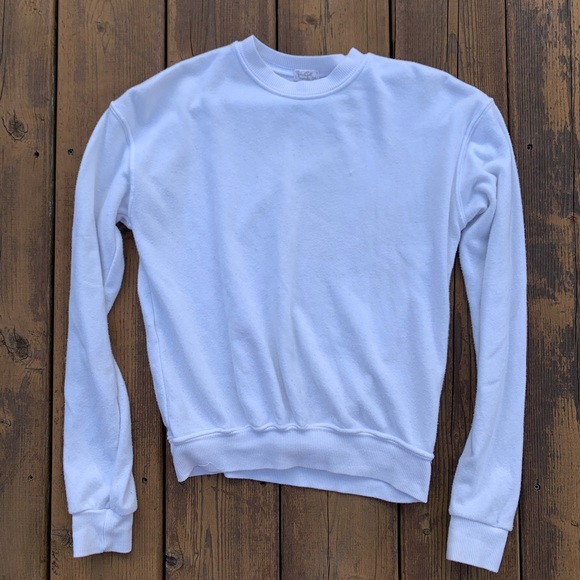 Brandy Melville light sweatshirt in white🤍 - Picture 1 of 6